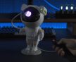 CSILLAGOS ÉGBOLT VETÍTŐ PROJEKTOR ASTRONAUTA ROBOT LED LÁMPA HANGULATFÉNY TÁVIRÁNYÍTÓVAL XO CF1